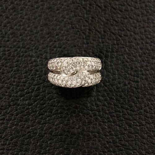 Interlocking Diamond Loop Ring