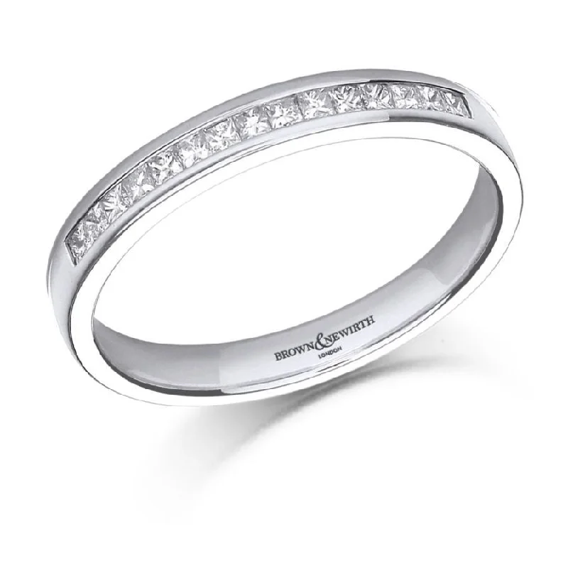 0.20ct Princess Cut Diamond Channel Set 18ct White Gold Ring