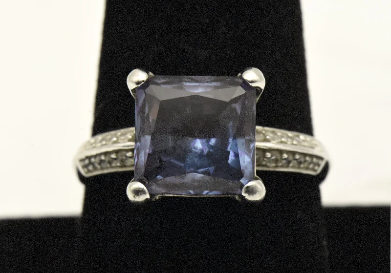 Vintage Sterling Silver Synthetic Color Change Sapphire Ring - Size 9