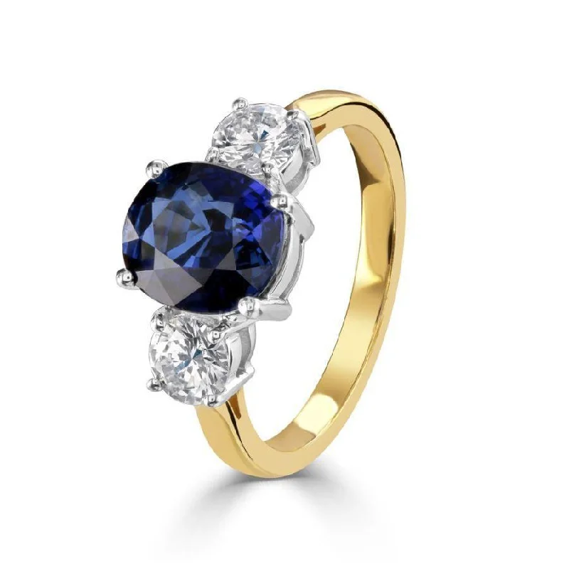 18ct Yellow Gold Oval Cut Sapphire & Round Brilliant Cut Diamond Trilogy Ring