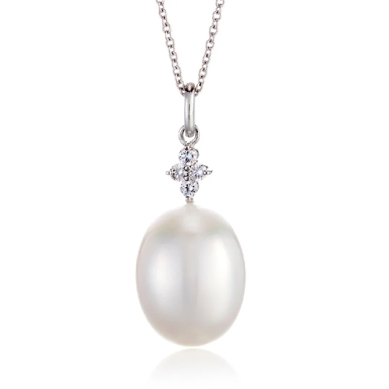 Belgravia Pendant Necklace in South Sea Pearl & Diamonds