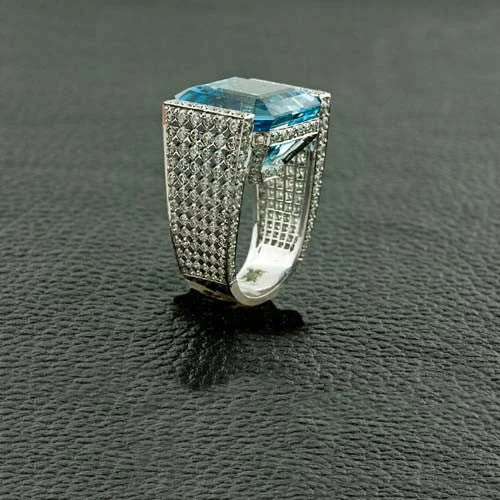 Aquamarine & Diamond Ring