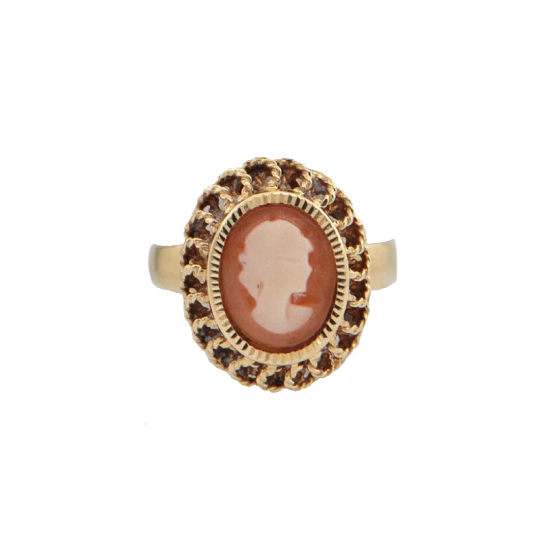 Vintage Cameo 14k Gold Ring