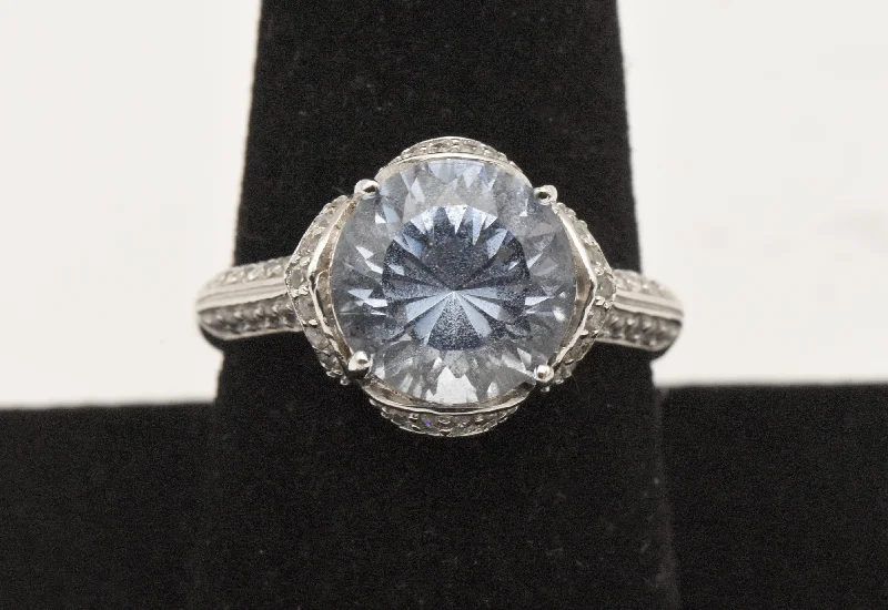 Vintage Sterling Silver Cubic Zirconia Ring - Size 9