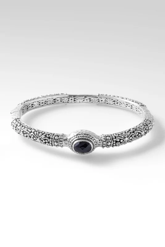 Harmony Bangle™ in Black Spinel