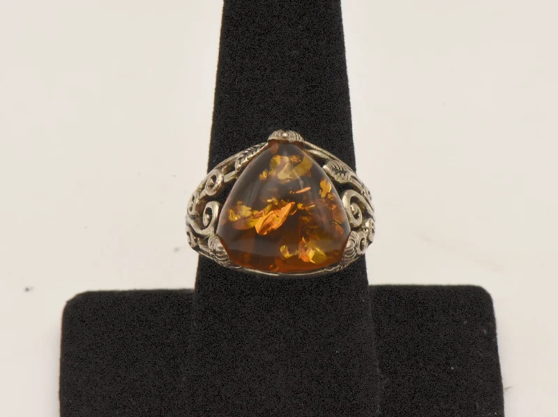 Vintage Sterling Silver Ring with Fossilized Resin Triangle Cabochon - Size 8