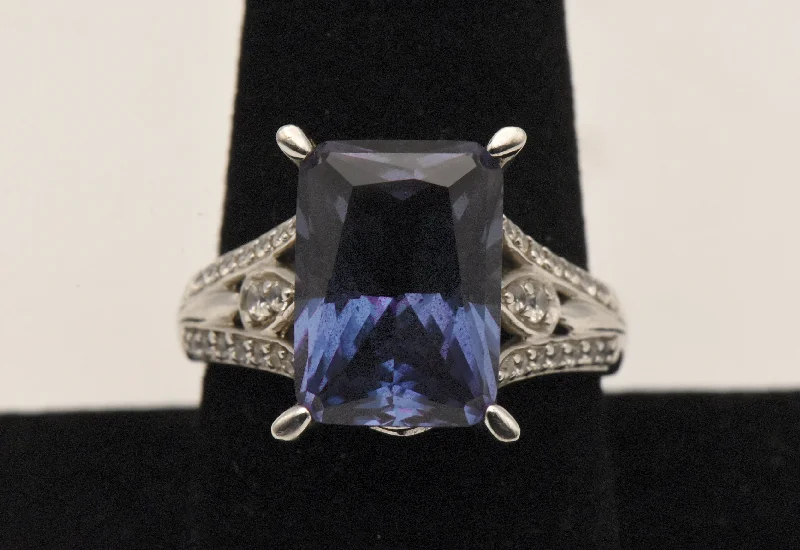 Vintage Sterling Silver Synthetic Color Change Sapphire Ring - Size 9